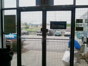 wire partitions for retail space
